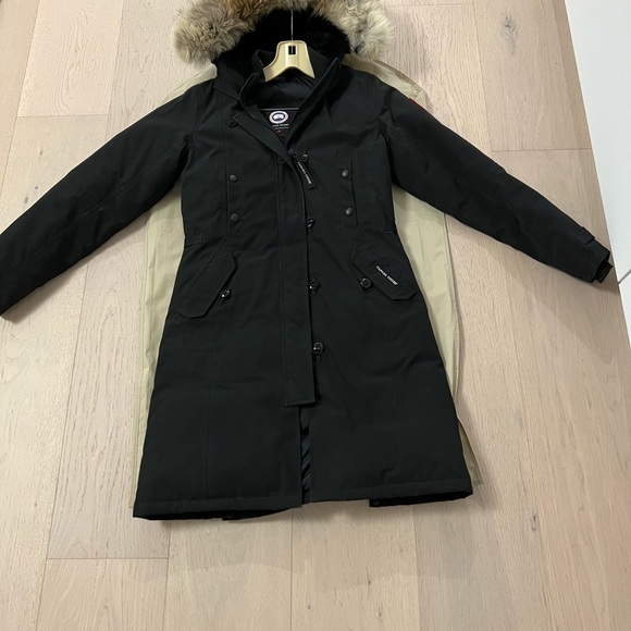 Canada Goose - women’s parka in black and size xs - Picture 7 of 7